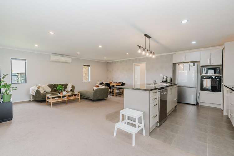 15 Hector Drive Rototuna North_10