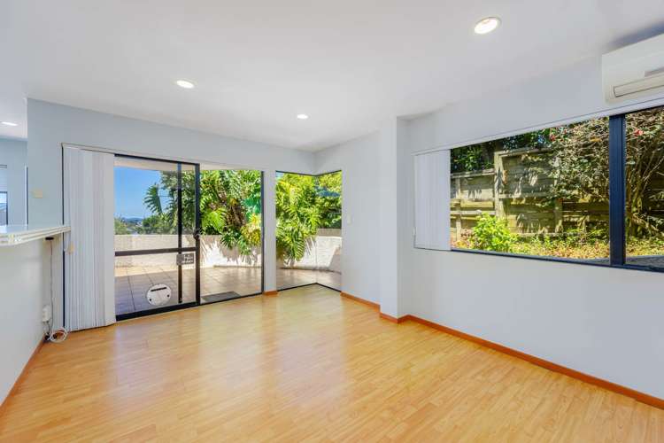 1/7 & 2/7 Calypso Place Rothesay Bay_23