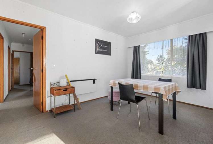 64 Sunlands Drive Manurewa_20