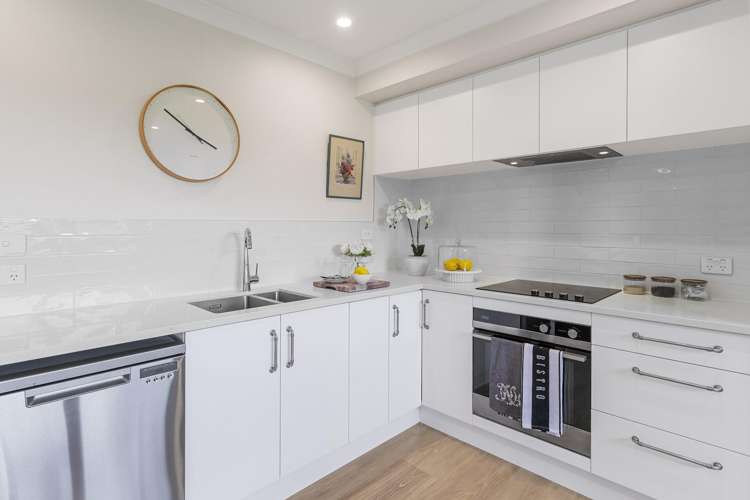 102/14 Terry Came Drive Cambridge_7