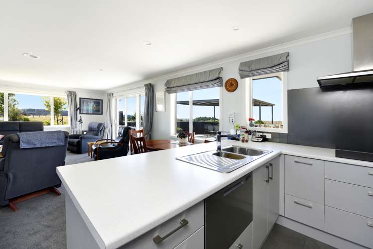 70 Galeo Road Redwood Valley_9