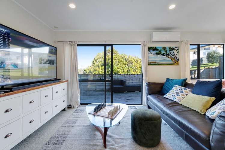 54 Mirrabooka Avenue Botany Downs_26