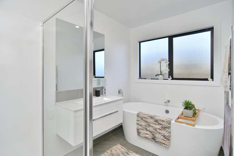 16 McQuillan Avenue Woodend_25