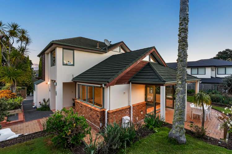 492 Beach Road Murrays Bay_23
