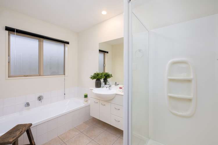 6 Meeking Place Aidanfield_15