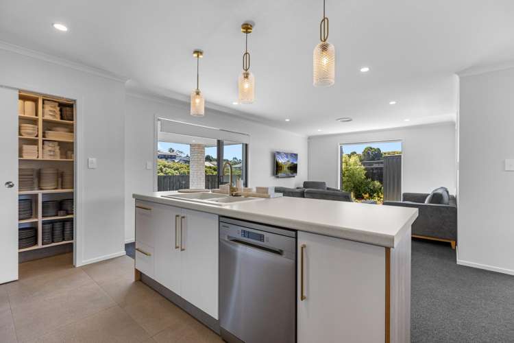 166 Adler Drive Ohauiti_4