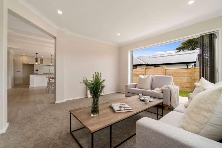 9 Munford Lane Riverhead_7