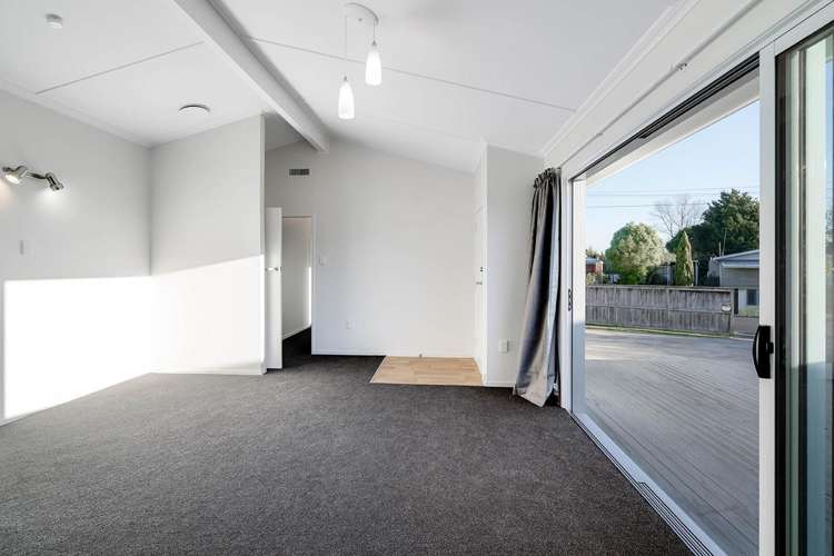 60 Fitzroy Avenue 2742_3