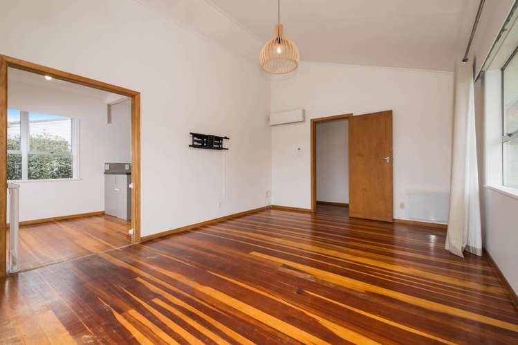 14 Shanaway Rise Hillcrest_4