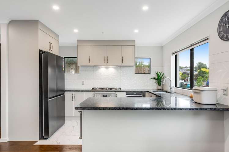 166 Ennis Avenue Pakuranga Heights_10