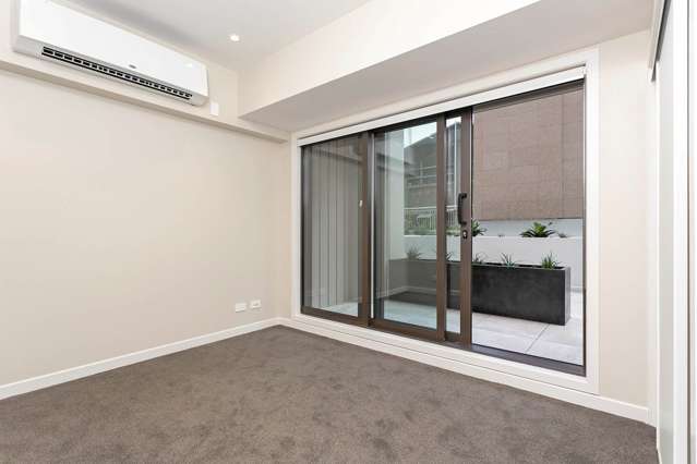 216/41 Beach Road Auckland Central_3