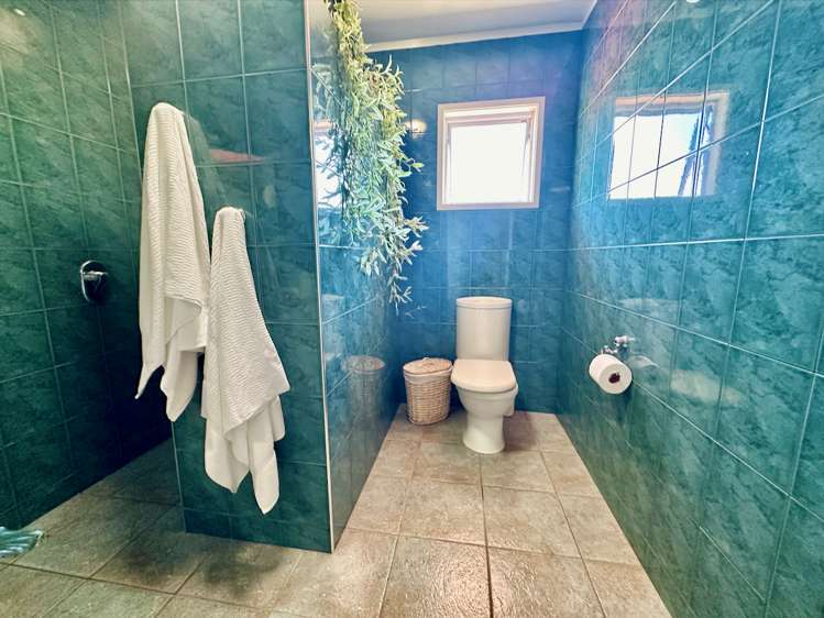 3 Granny Tarr Street Makaraka_10