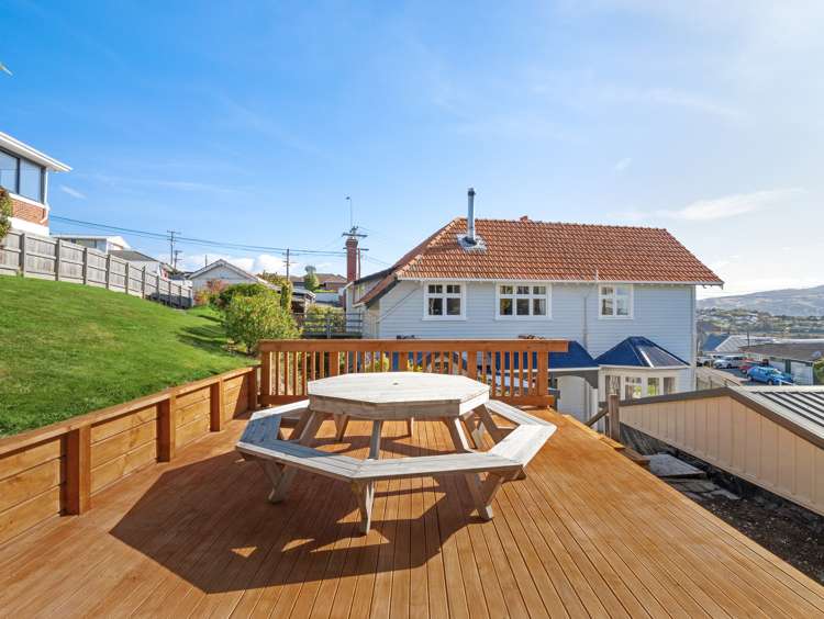 70 Easther Crescent Kew_19