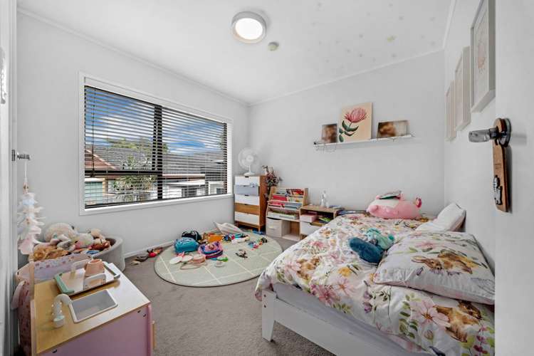 2/3 Diosma Place Botany Downs_17