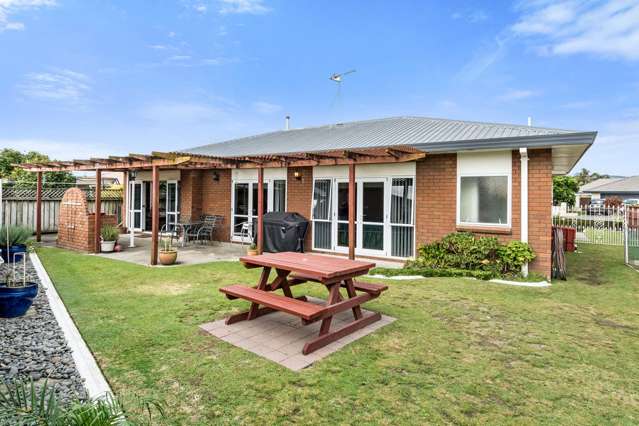 6 James Henry Avenue Papamoa_1