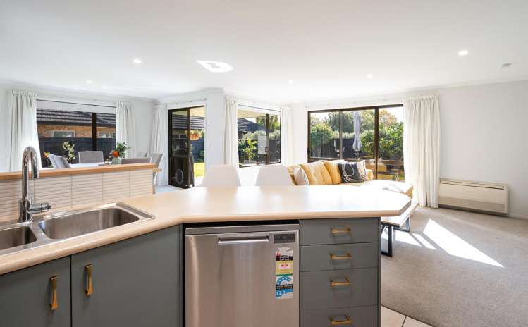3 Antoine Grove Richmond_14