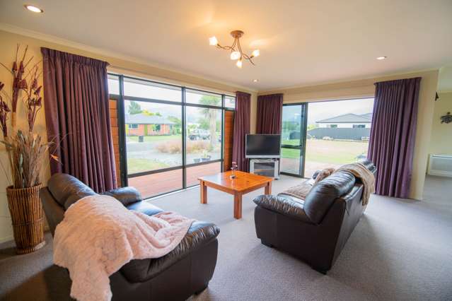 35 Lawson Burrows Crescent Te Anau_4