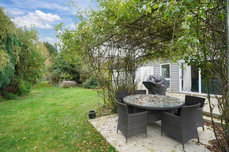 215 Rakahouka Grove Bush Road Winton Surrounds_33