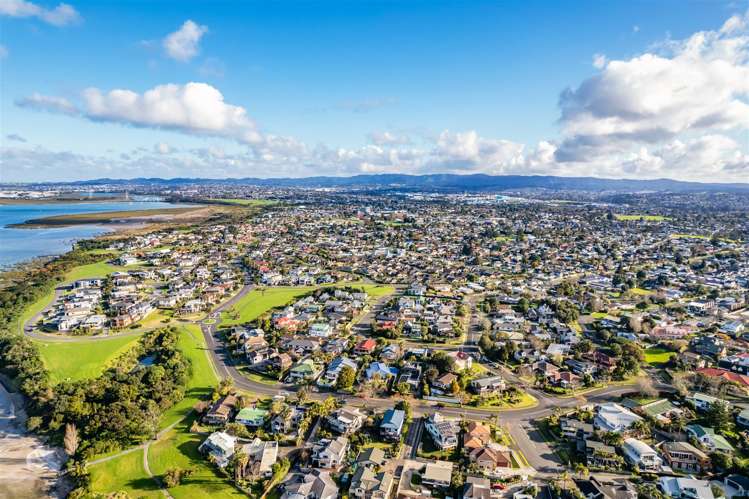 58 Spinnaker Drive Te Atatu Peninsula_28