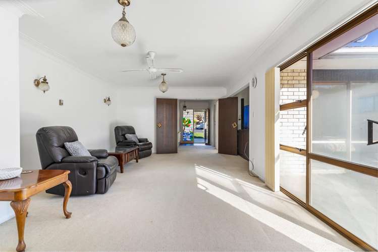 9 Prestwick Place Wattle Downs_13