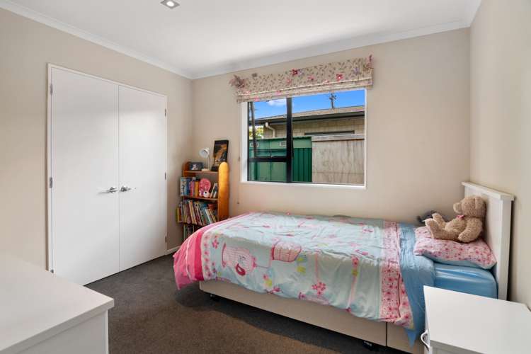 4 Ernest Place Brightwater_12