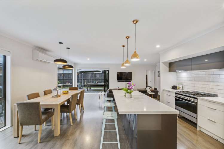 14 Iwinuku Crescent Wattle Downs_5