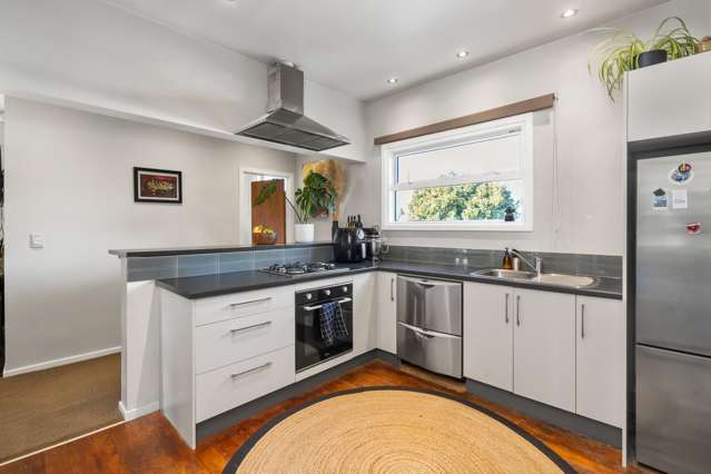 114 Wildberry Street Woolston_4