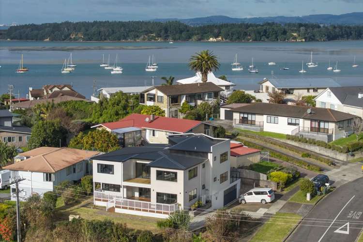 1 Coppelia Avenue Omokoroa_38