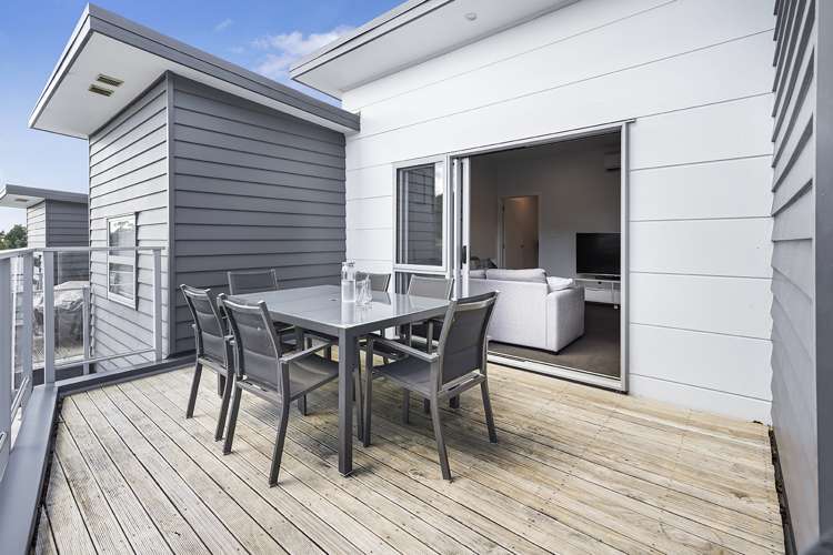 2/6 Dyer Street Whitiora_7
