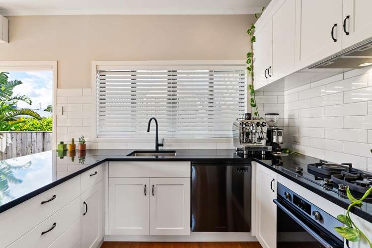 23 Oakley Avenue Waterview_7