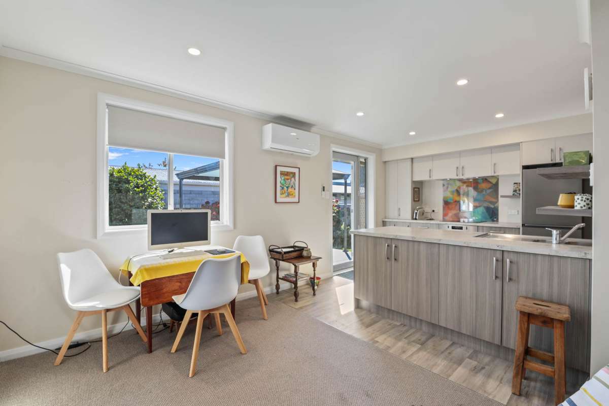 2/56 Leefield Street_1