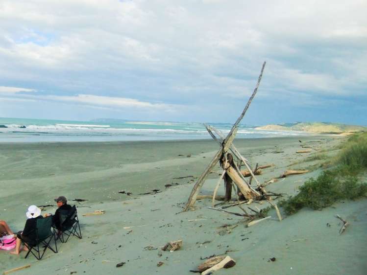 25 Blakes Approach Mahia_11