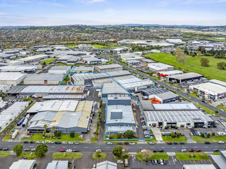 5 Sir William Avenue & 10 Barmac Place East Tamaki_3