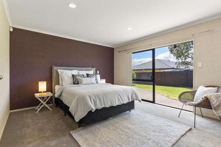 4 Greta Banks Place Wattle Downs_13