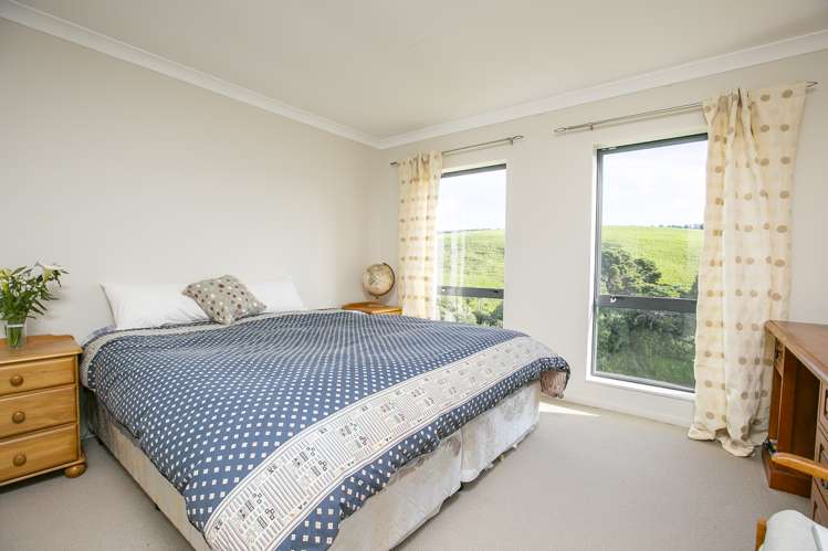 22 Balfour Crescent Castlepoint_9