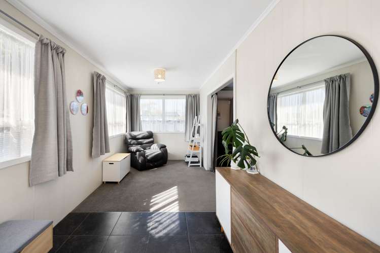 26 Dalton Crescent Dinsdale_5