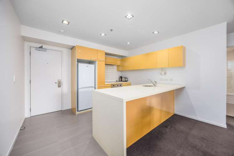 2M/14 Upper Queen Street Auckland Central_7