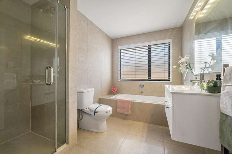 14 Flavell Drive Orewa_13