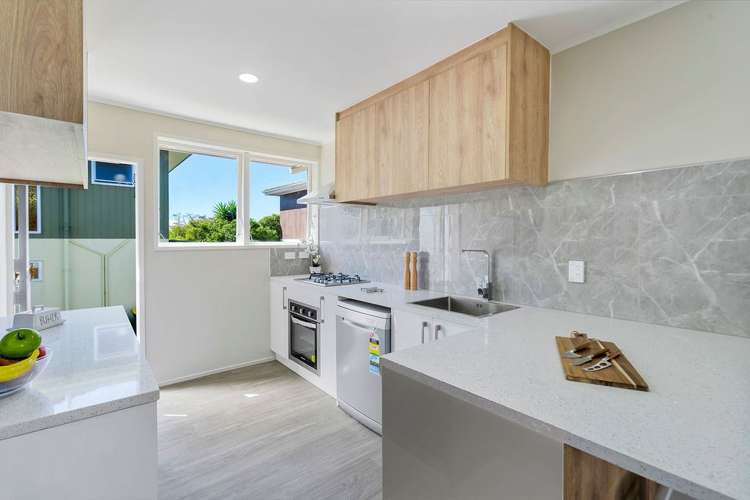 3/8 Akehurst Avenue New Lynn_7