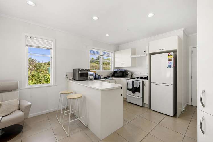 19 Nau Mai Road Raglan_16