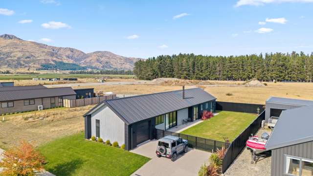 101 Burdon Loop Lake Hawea_2