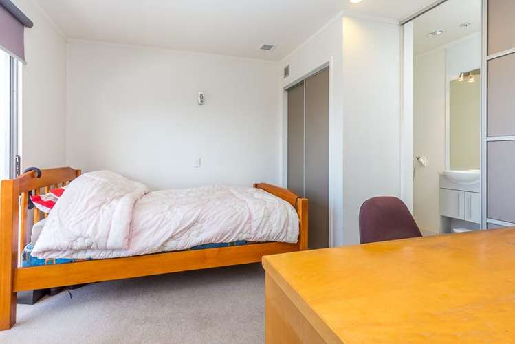 2v/16 Burton Street Grafton_14