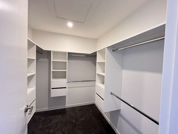 8 Irwin Lane Windsor Park_8