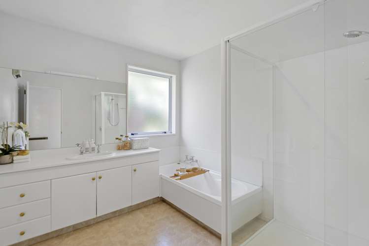 8 Patricia Place Harewood_18