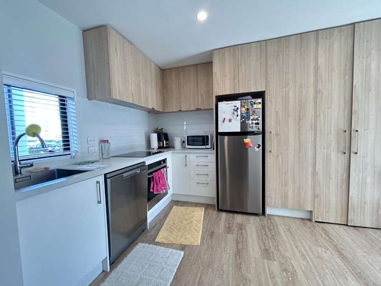 2/50 Plunket Street 10222_1