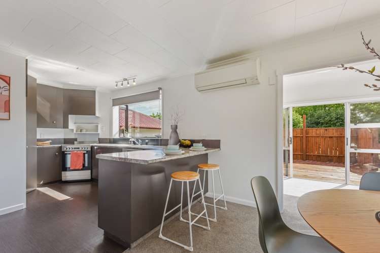 2/14 Ngaio Street Stoke_8