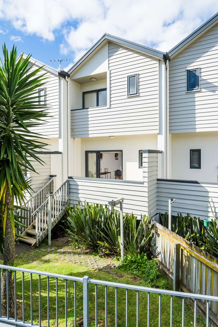 2/191 Sunnynook Road Wairau Valley_13