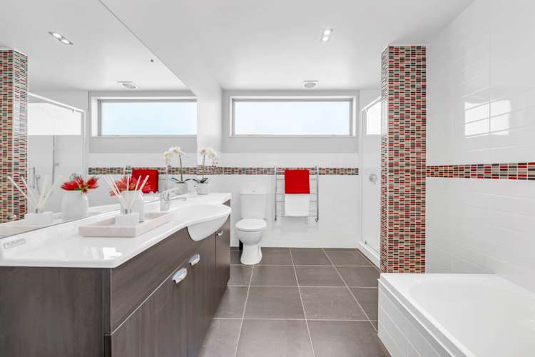 32 Intrepid Crescent Beachlands_27