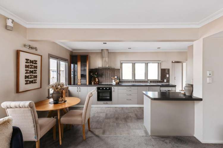 16a Emmett Street Greerton_13