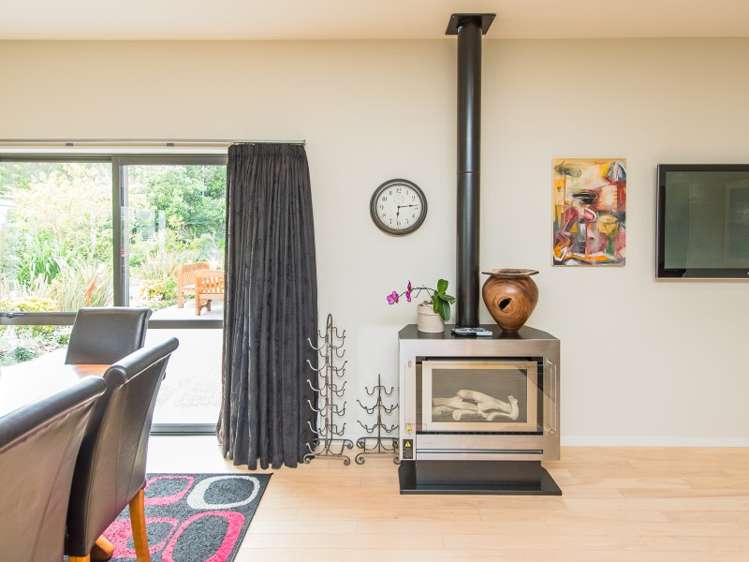 20 Lithgow Drive Otamatea_6